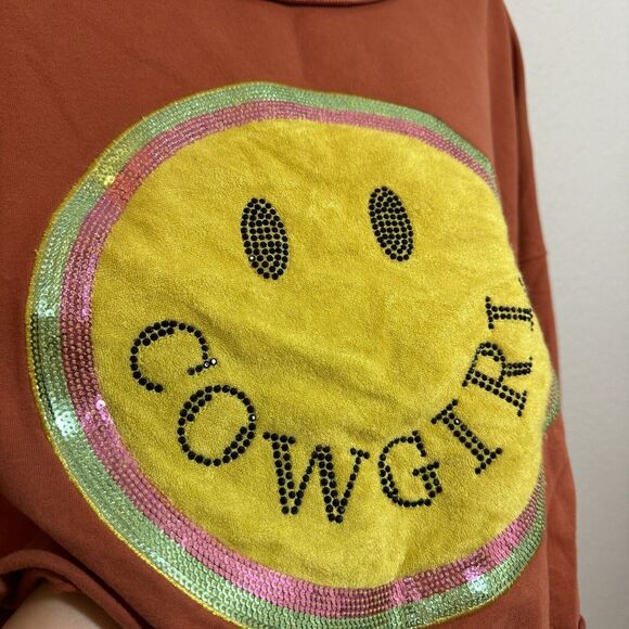 Peach Love Long Sleeve Cowgirl Graphic Sequins‎ Detailed Crop Sweatshirt MD - Picture 3 of 5